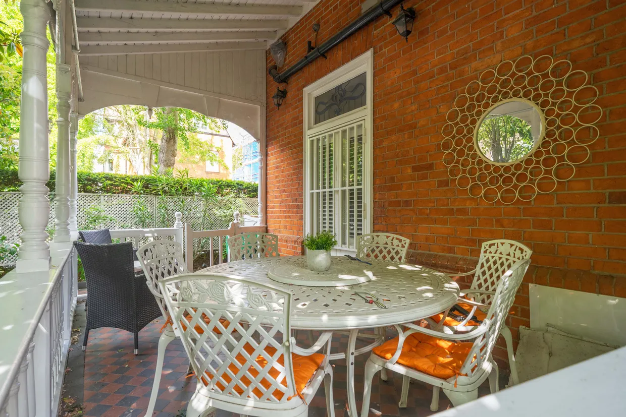 Queen Annes Grove, London, W4 photo 3