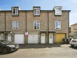 Fairfield Hill, Stowmarket photo