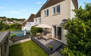 Nelson Close, Teignmouth, Devon, TQ14 photo