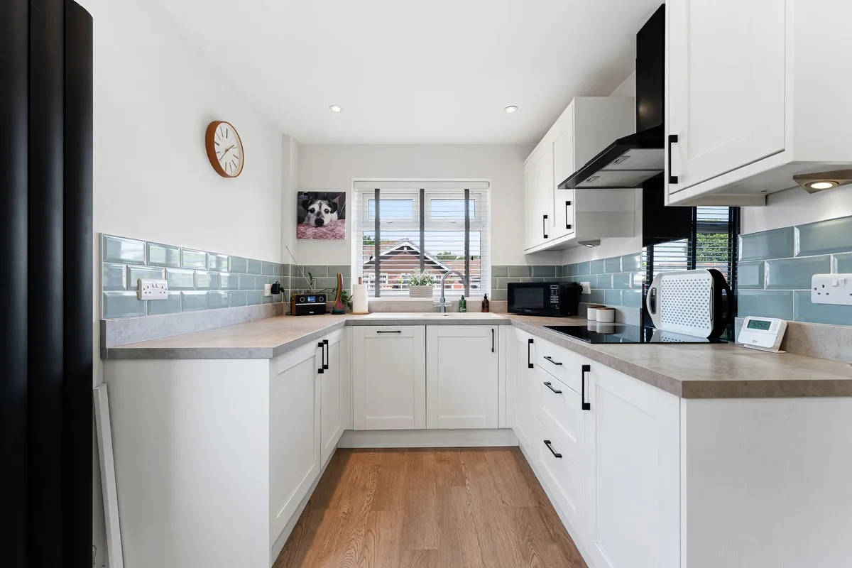 Wren Close, Palacefields, WA7