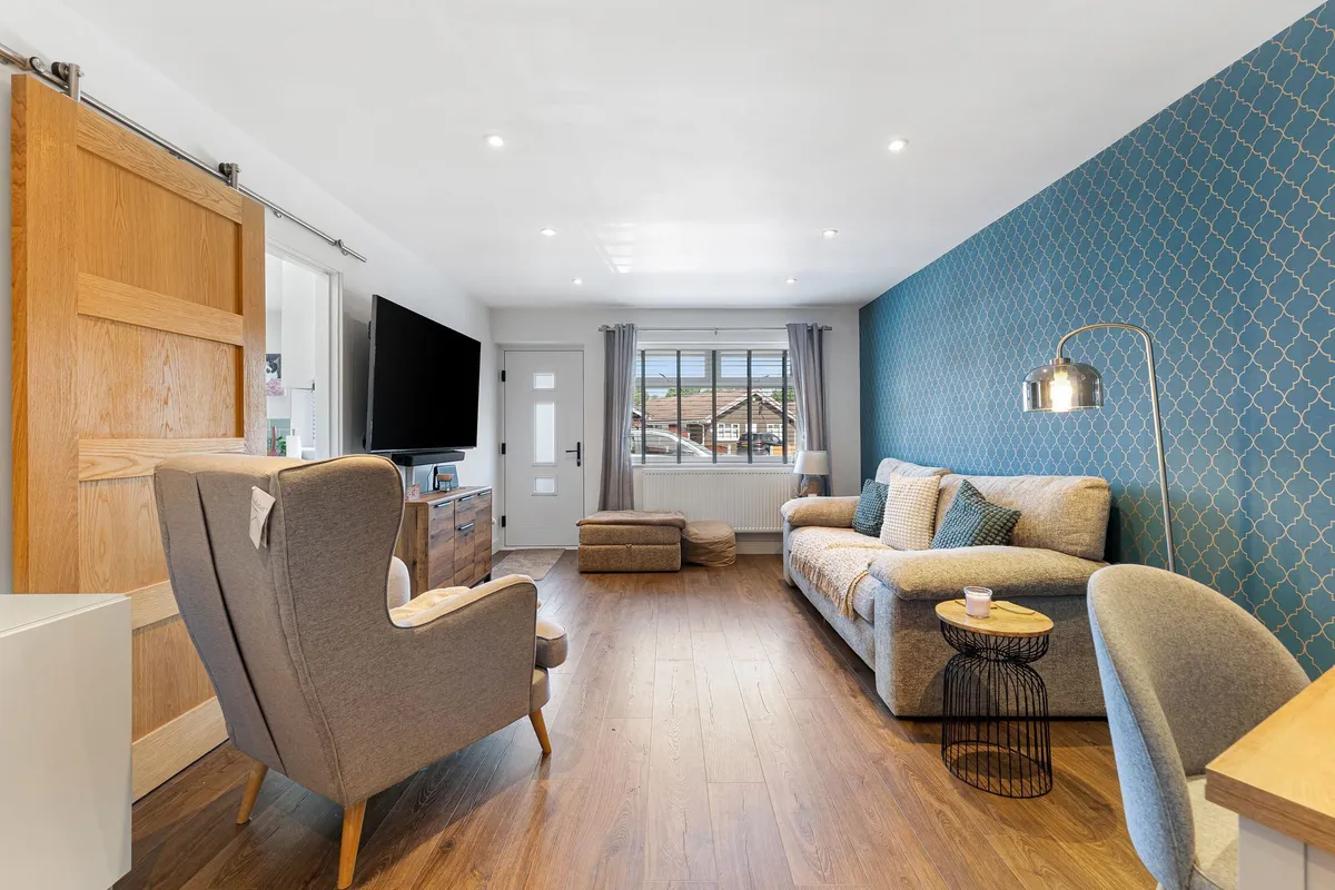 Wren Close, Palacefields, WA7