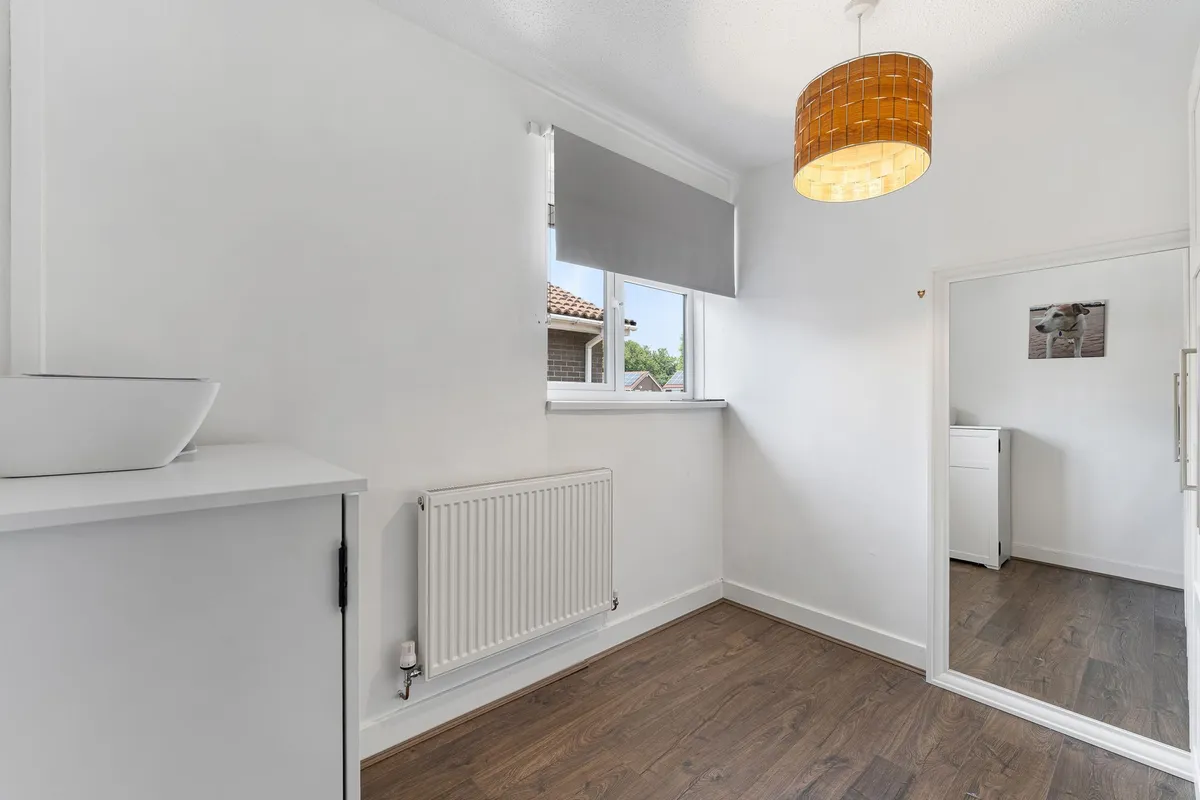 Wren Close, Palacefields, WA7