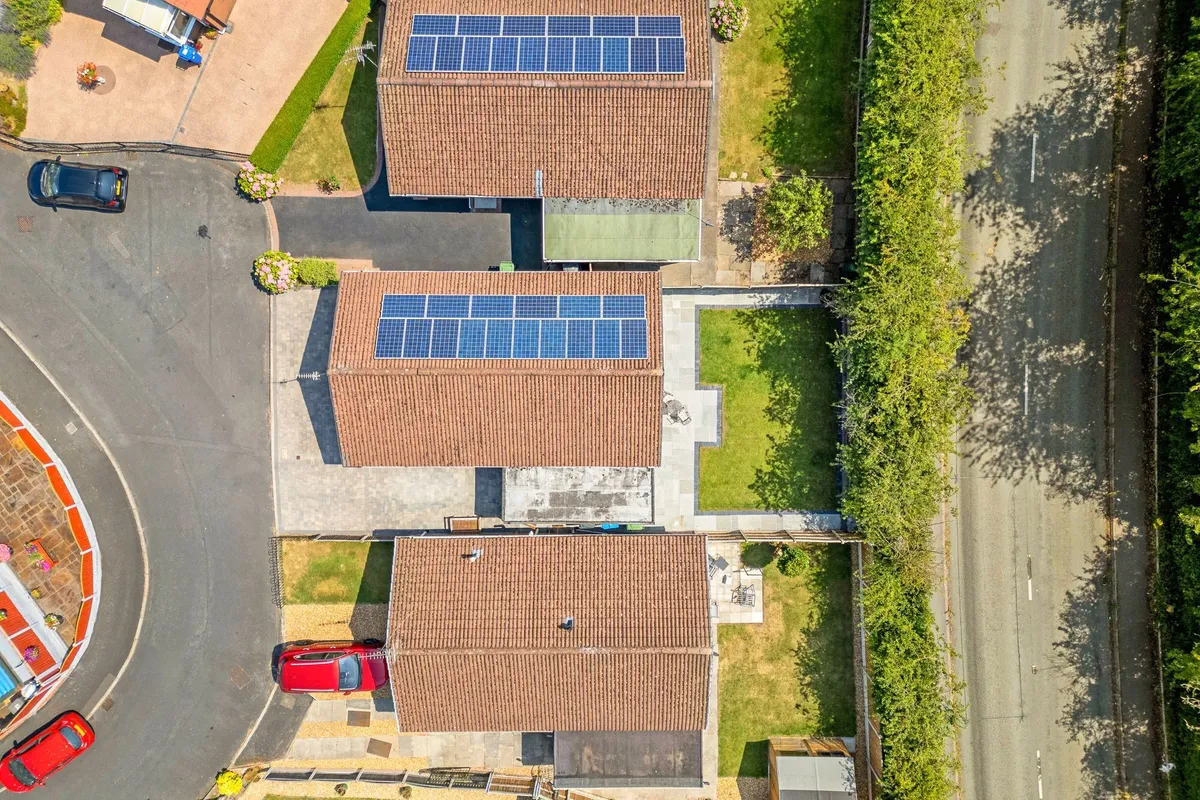 Wren Close, Palacefields, WA7