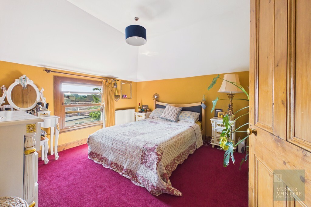 The Sidings, Earsham, Bungay Image 10