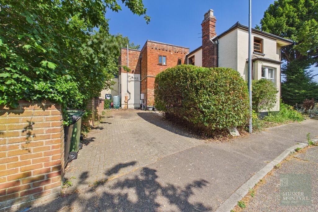 The Sidings, Earsham, Bungay Image 13