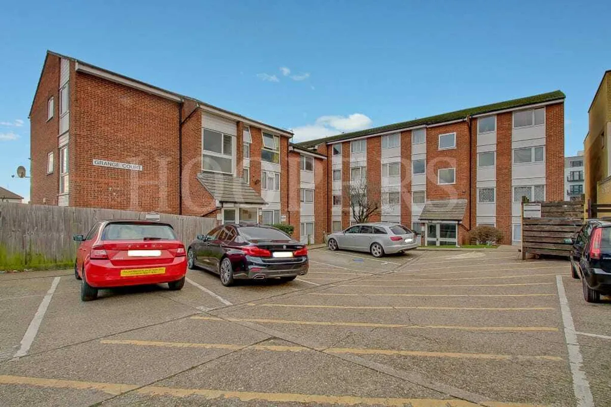 Birse Crescent, London, NW10