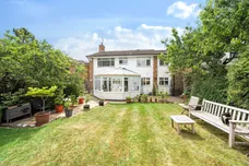Crecy Gardens, Redbourn, AL3 photo 2