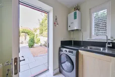 Church Road, West Byfleet, KT14 photo 5