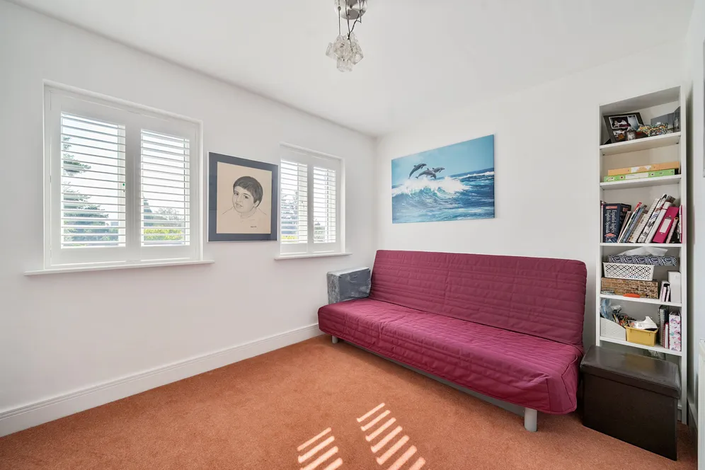 Church Road, West Byfleet, KT14 photo 11