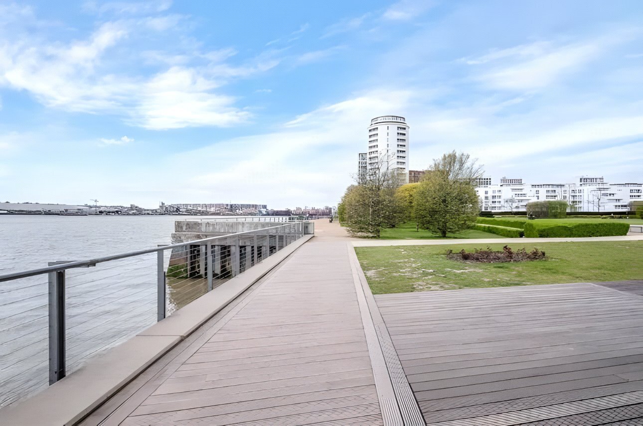 Waterside Heights,, Waterside Park,, Royal Docks,, London, E16 Image 6