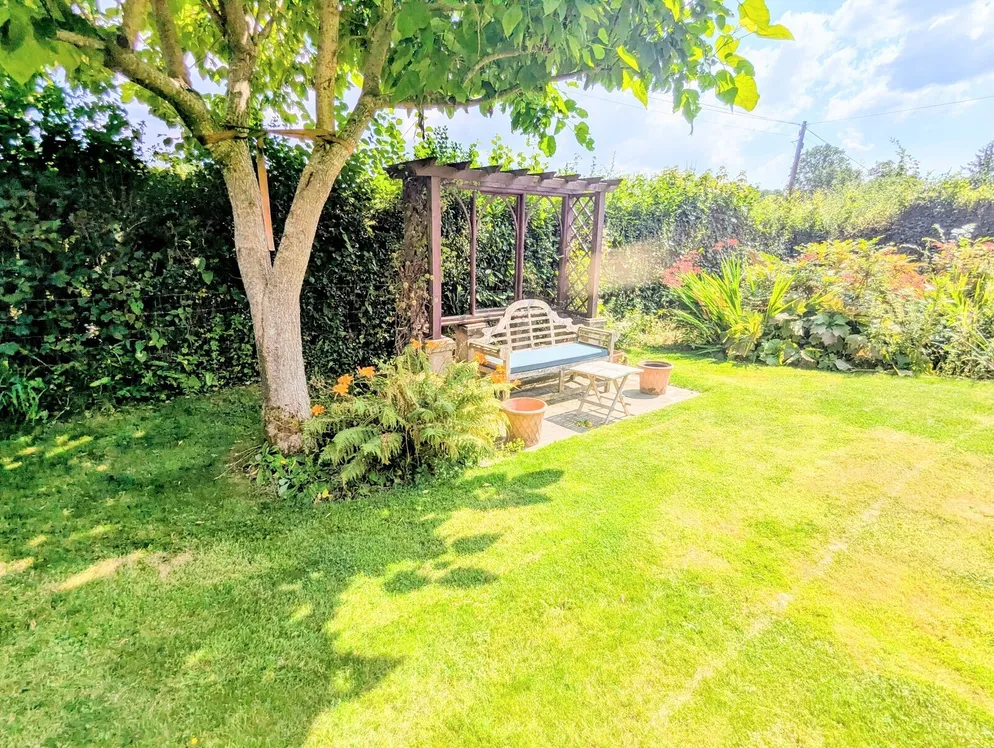 Property carousel item 34