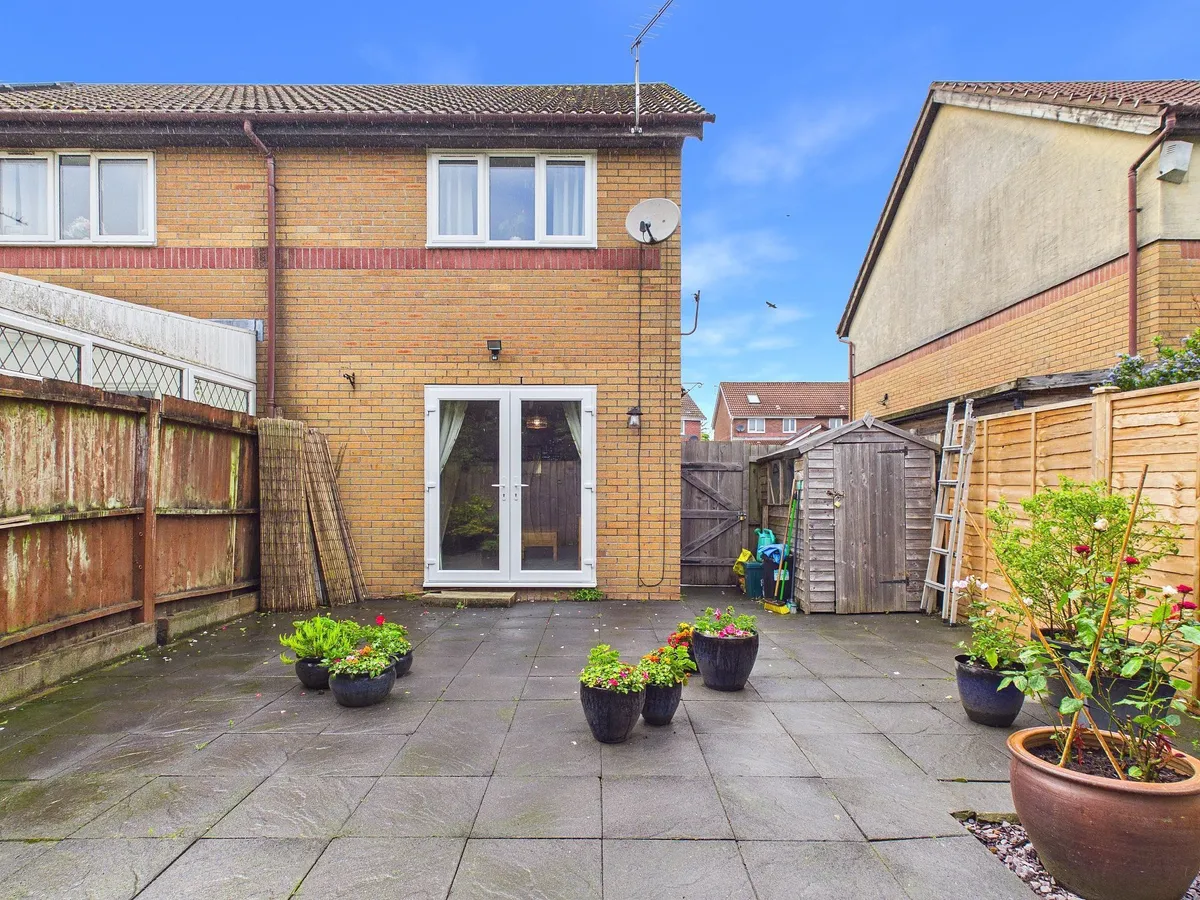 Greenacres, Barry, CF63