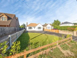 Weeley Road, Little Clacton, Clacton-On-Sea photo