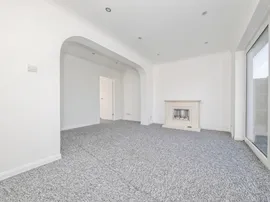 Weeley Road, Little Clacton, Clacton-On-Sea thumb 2