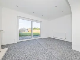 Weeley Road, Little Clacton, Clacton-On-Sea thumb 3