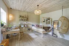 Plawhatch Lane, Sharpthorne, RH19 photo 15