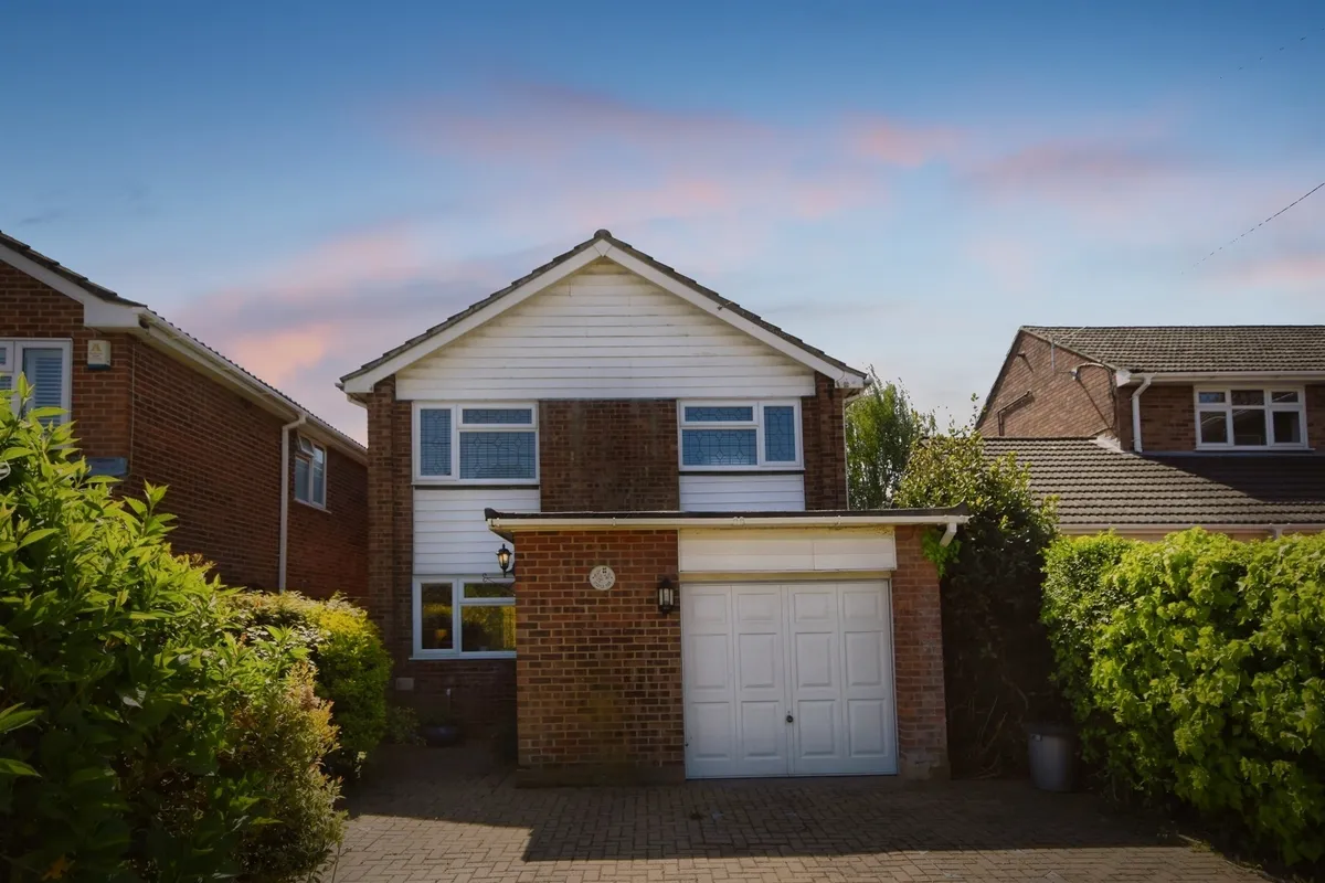 Peartree Lane, Doddinghurst, Brentwood