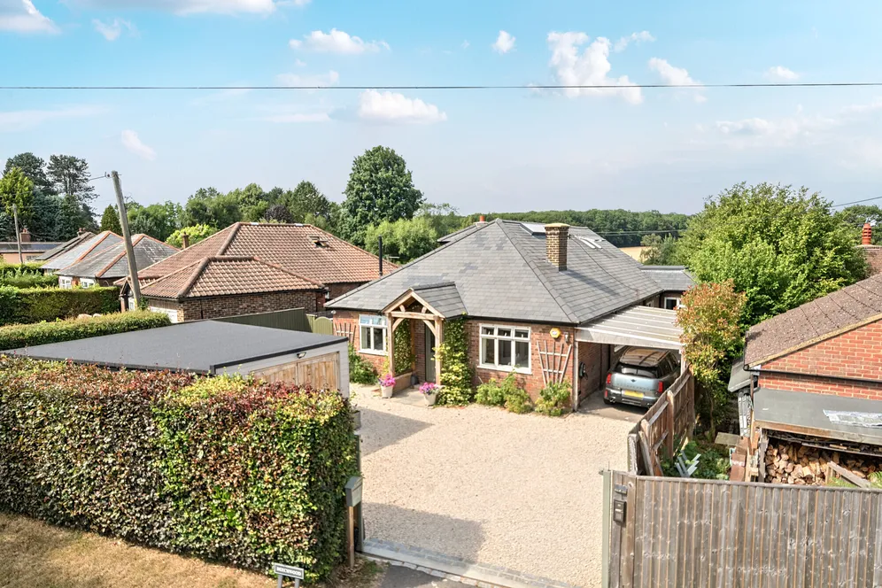 Jenkins Lane, Tring, HP23 photo 21
