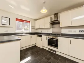 Stope Avenue, Kinsley, Pontefract thumb 2
