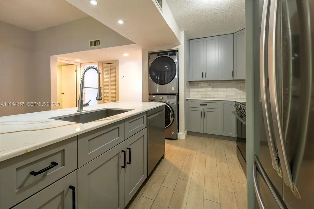 8019 NW 15th Manor, Plantation, FL 33322
