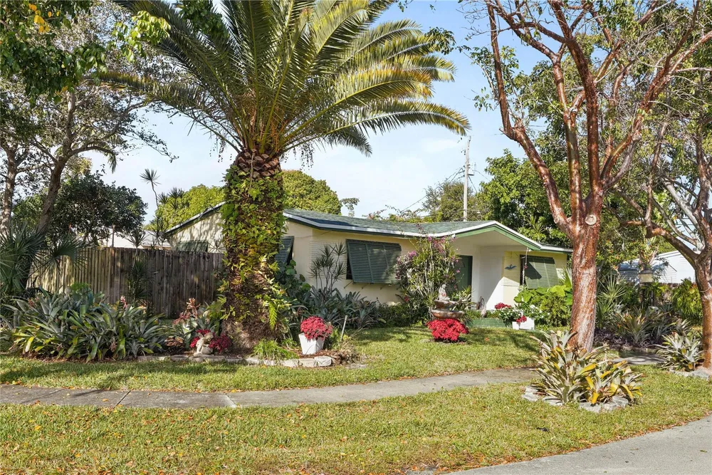 3421 SW 15th St, Fort Lauderdale, FL 33312