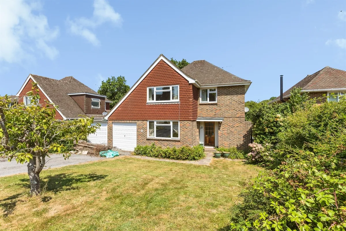 Gatesmead, Haywards Heath