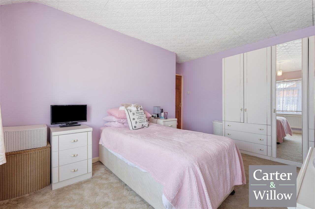 Ilchester Road, Dagenham, Essex Image 10