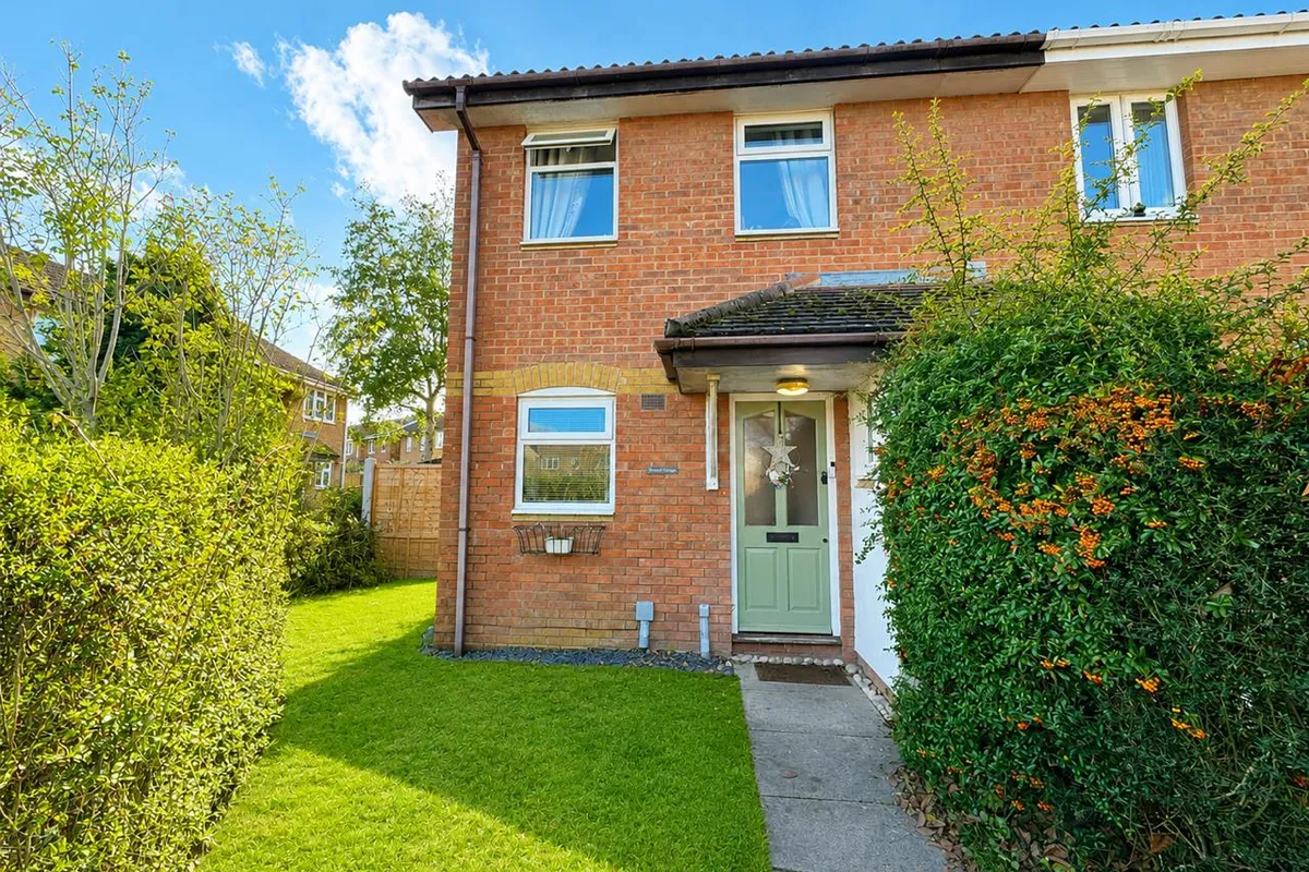 Amsterdam Way, DEREHAM