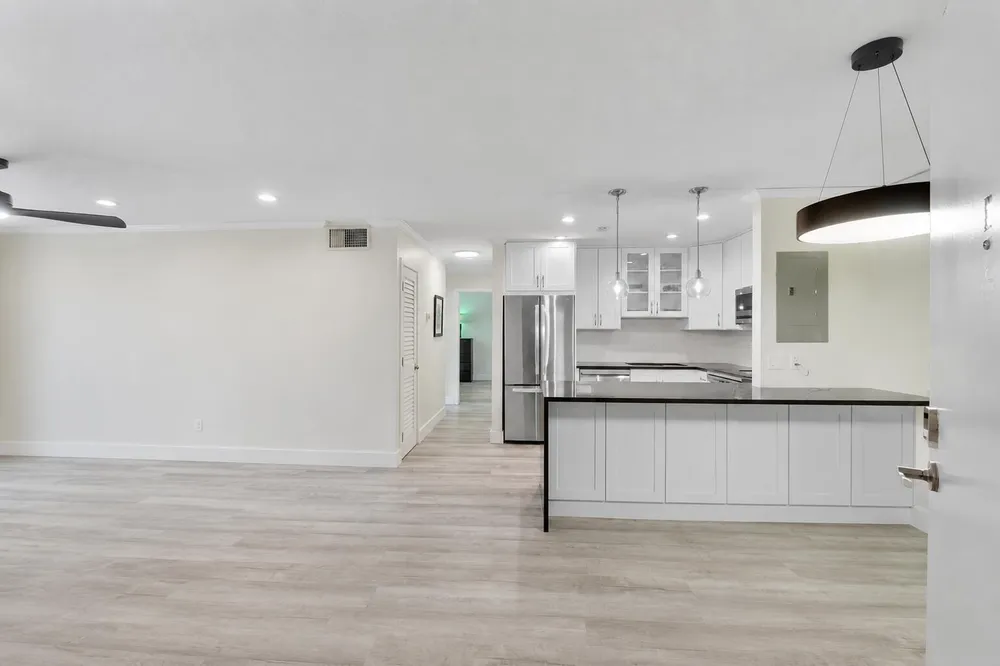 6205 Bay Club Dr, Fort Lauderdale, FL 33308