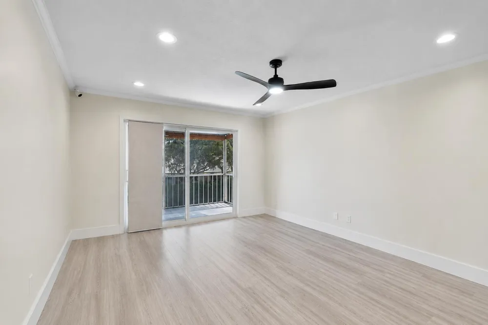 6205 Bay Club Dr, Fort Lauderdale, FL 33308