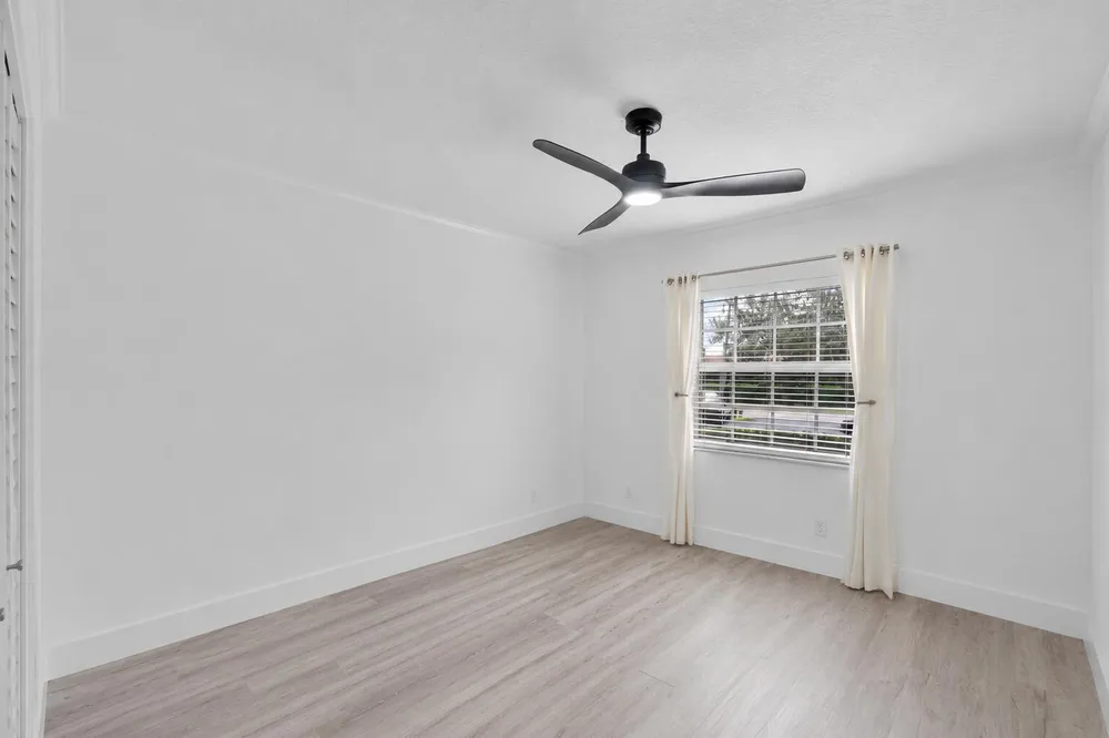 6205 Bay Club Dr, Fort Lauderdale, FL 33308