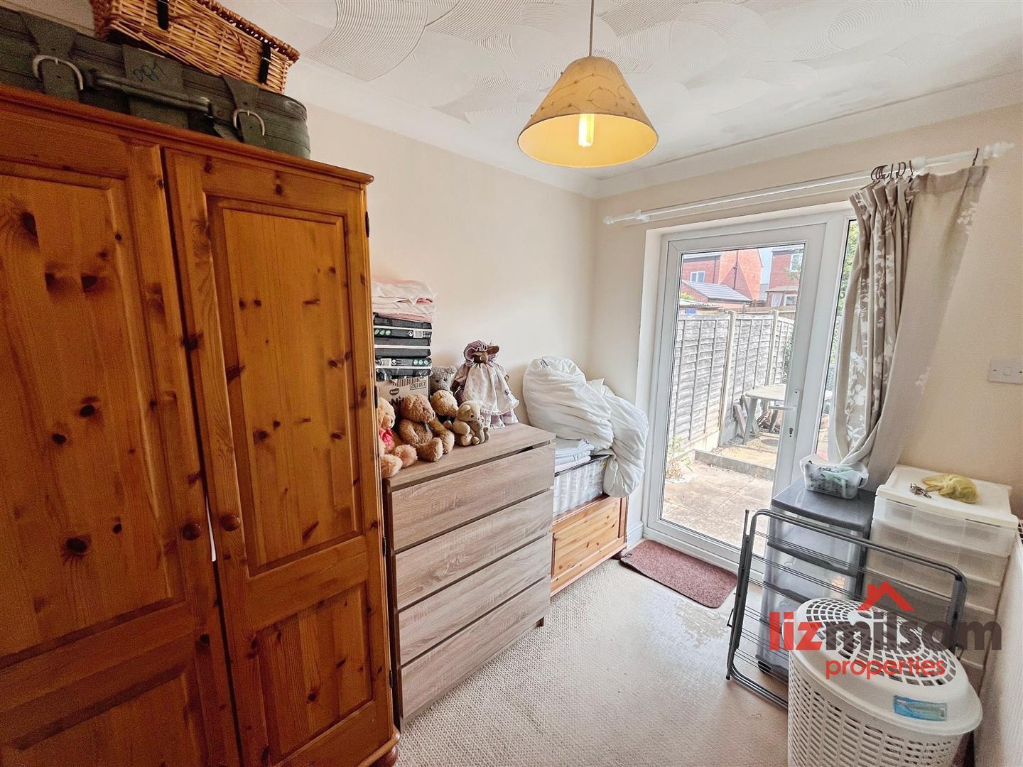 Meadow Lane, Newhall, Swadlincote Image 11