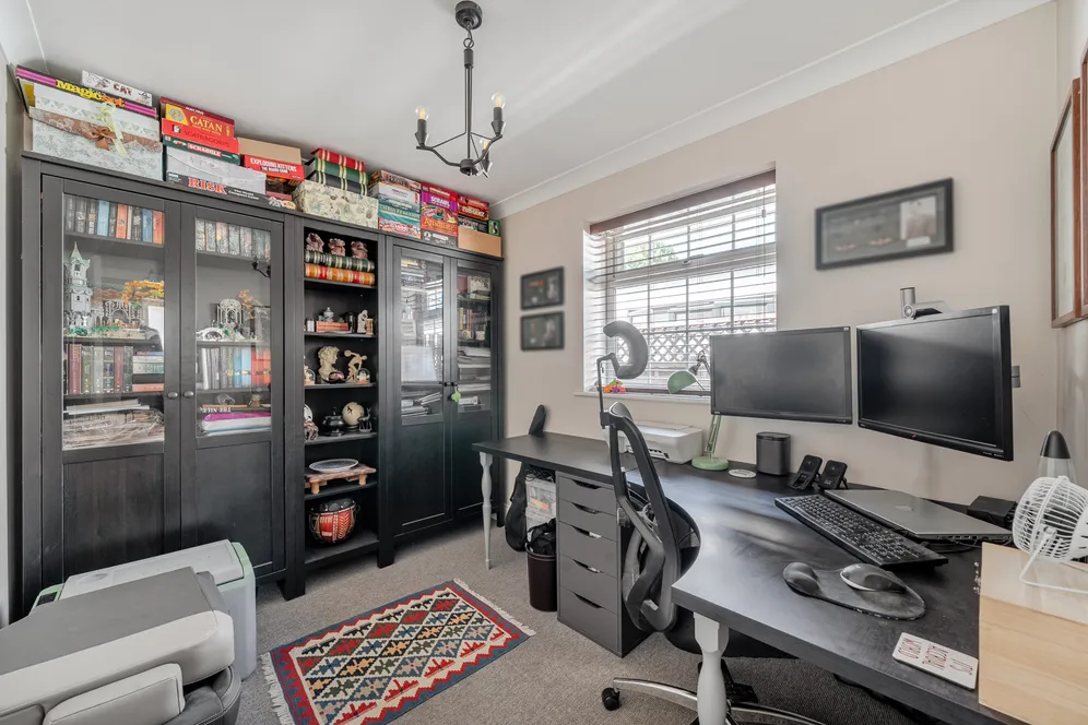 Briar Glen, Cookham, Maidenhead, SL6 photo 6