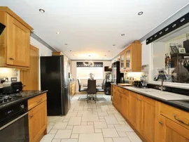 Clos Myddlyn, Beddau, Pontypridd thumb 2