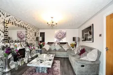 Clos Myddlyn, Beddau, Pontypridd