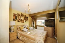 Clos Myddlyn, Beddau, Pontypridd