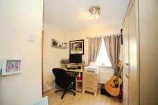 Clos Myddlyn, Beddau, Pontypridd
