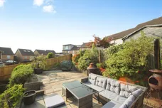 Clos Myddlyn, Beddau, Pontypridd