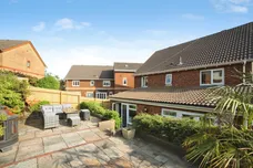 Clos Myddlyn, Beddau, Pontypridd