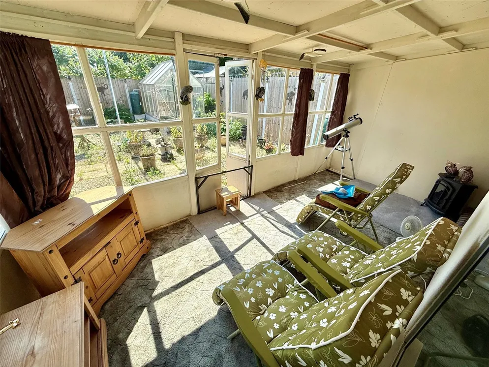 Property carousel item 5