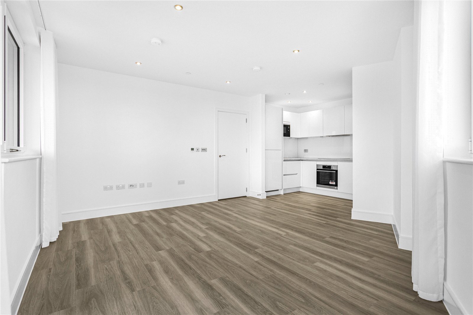 Healum Avenue, Southall, UB2 Image 1