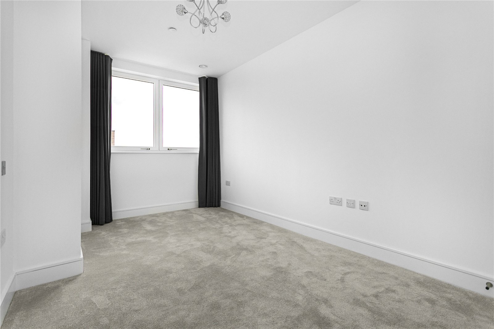 Healum Avenue, Southall, UB2 Image 5