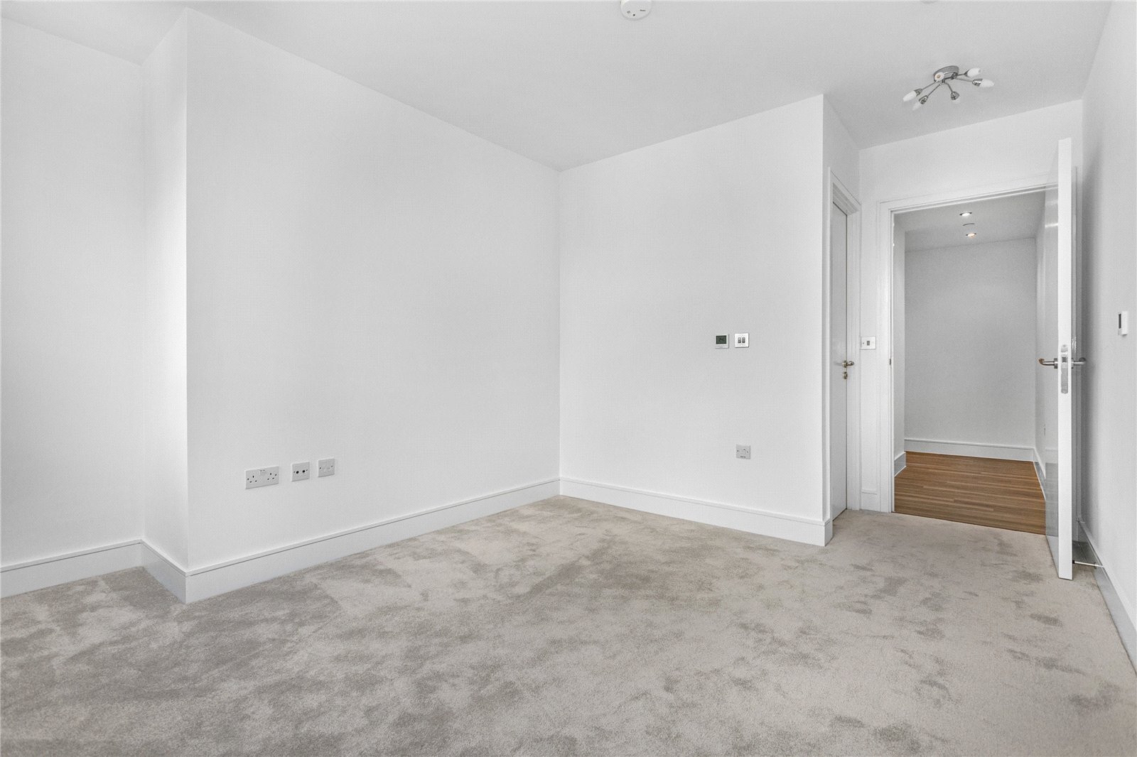 Healum Avenue, Southall, UB2 Image 6