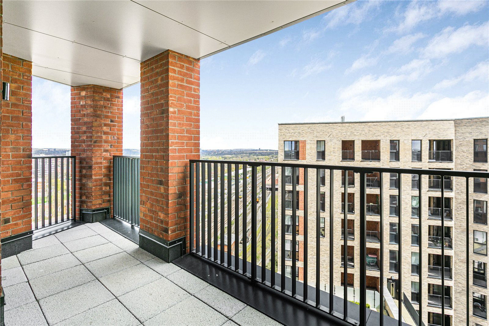 Healum Avenue, Southall, UB2 Image 8