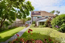 Claude Road West, Barry