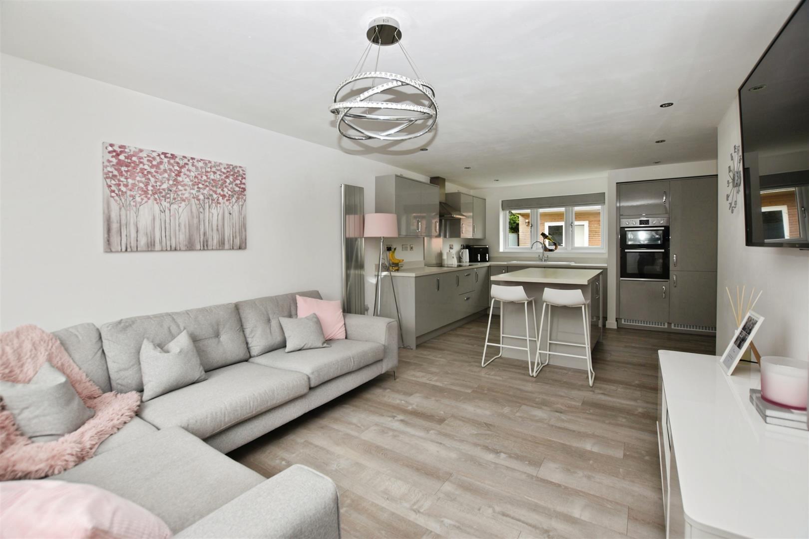 Cape Drive, Anlaby, Hull Image 3