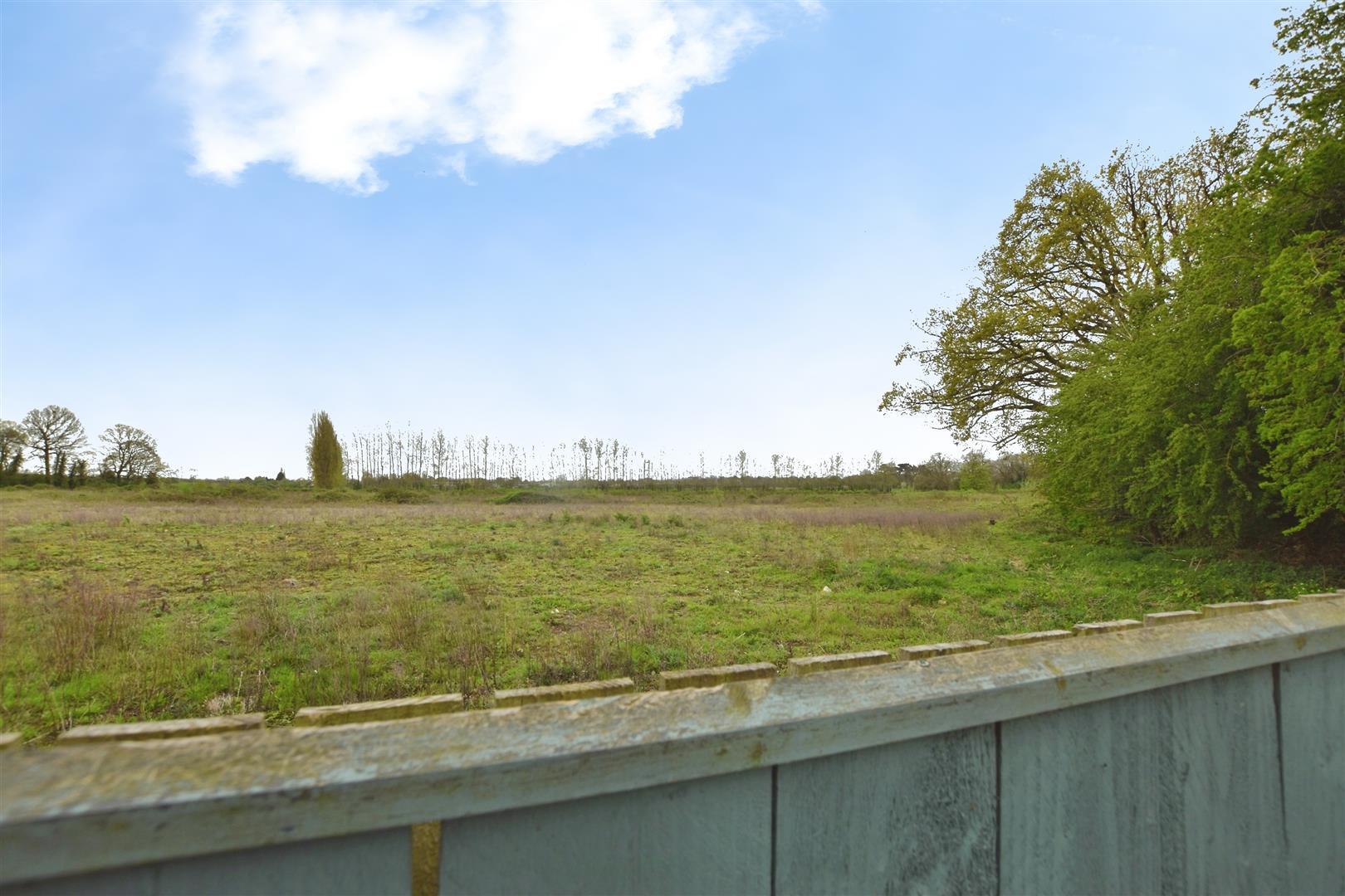 Cape Drive, Anlaby, Hull Image 20