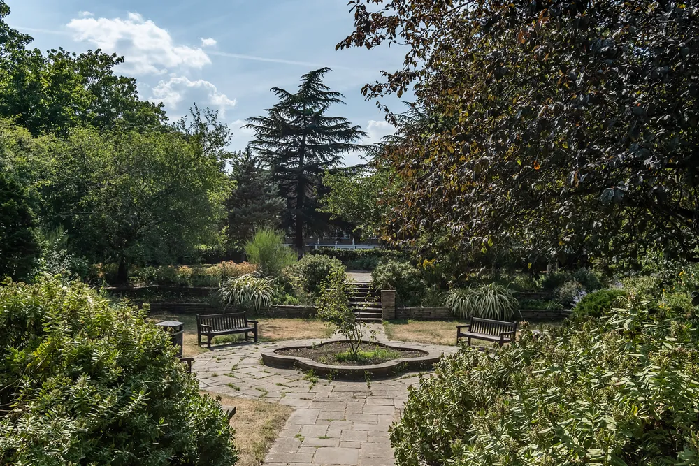 Glazbury Road, London, W14