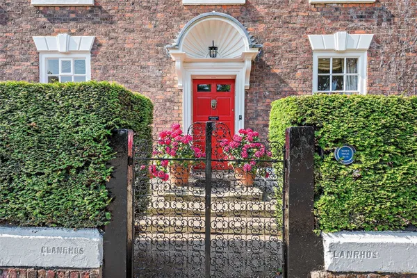 Parkgate Road, Neston, CH64 photo 2