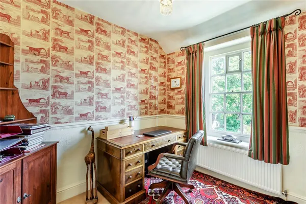 Parkgate Road, Neston, CH64 photo 22